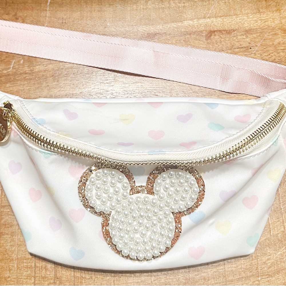 Limited edition Disney Stoney Clover Lane Fanny Pack🩷🤍🩵